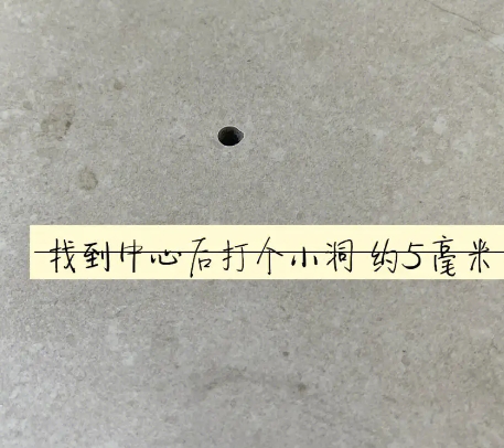 高要瓷砖空鼓维修公司专业解答在瓷砖铺贴过程中，如果砂料搅拌不均匀，将会带来以下问题